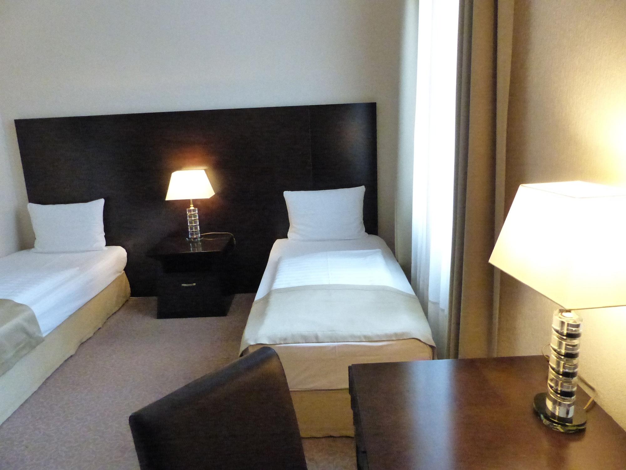 Grand Palace Hotel Hannover Exteriör bild