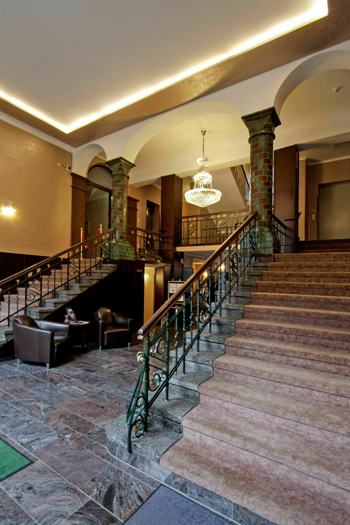Grand Palace Hotel Hannover Exteriör bild